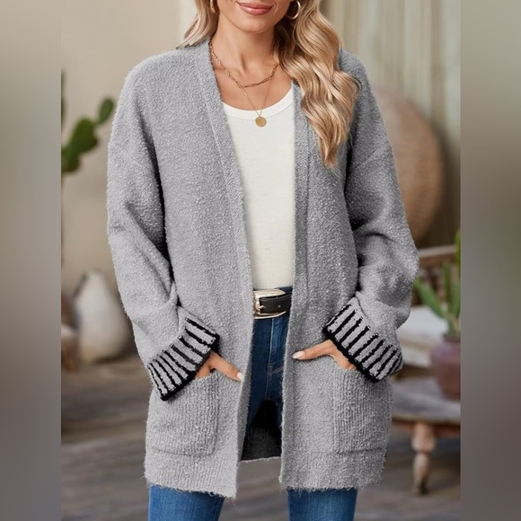 Open Front Cardigan with Pockets - Picture 4 of 5
